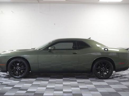 Used 2018 Dodge Challenger SXT Plus image 2