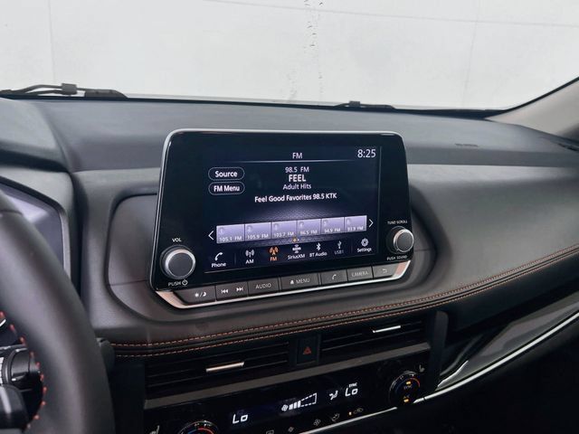 Used 2026 Nissan Rogue SV AWD/4WD image 10