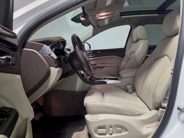 Used 2016 Cadillac SRX Luxury w/ Driver Awareness Package FWD image 12