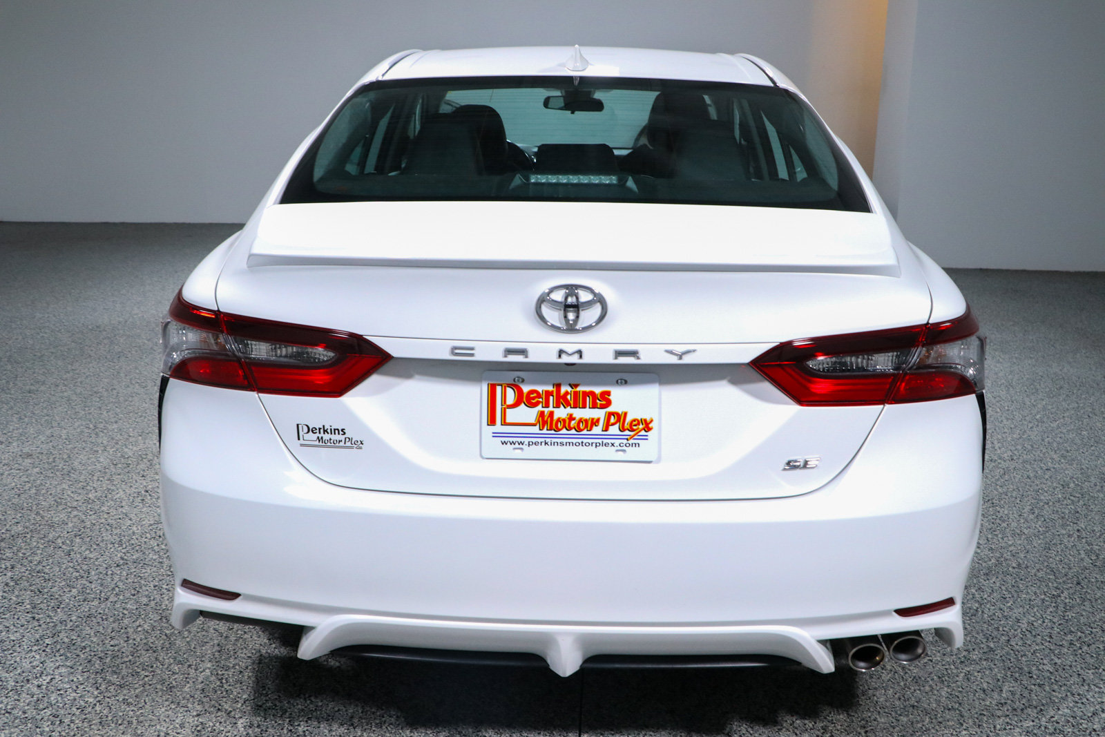 Used 2023 Toyota Camry SE FWD image 8