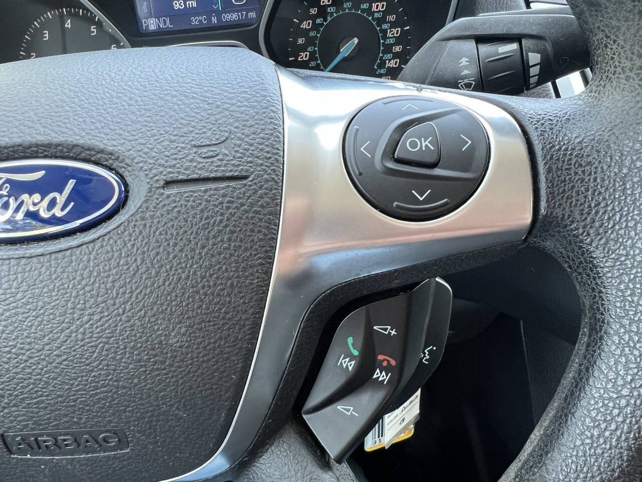 Used 2012 Ford Focus SE FWD image 17