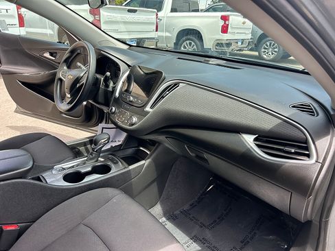 Used 2024 Chevrolet Malibu LT FWD image 27