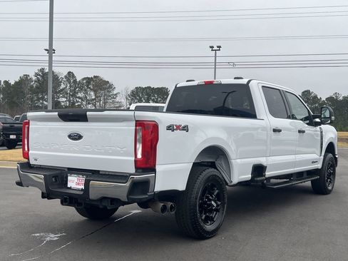 Used 2024 Ford F250 XLT image 3