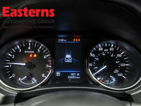 Used 2020 Nissan Rogue Sport S image 32