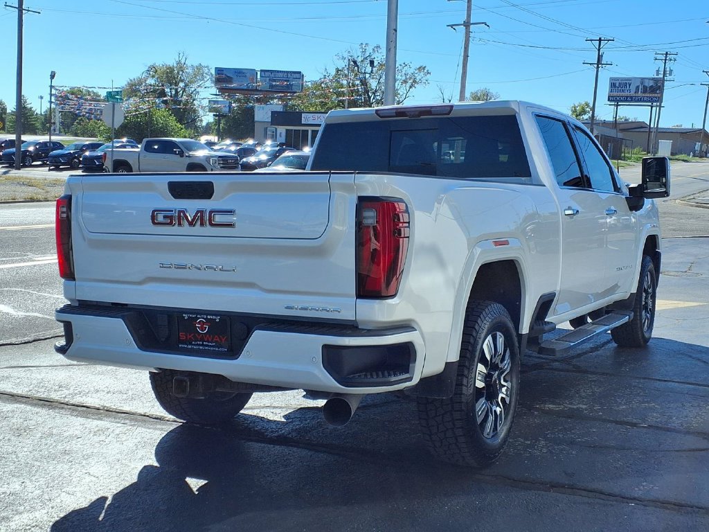 Used 2024 GMC Sierra 2500 Denali w/ Technology Package AWD/4WD image 4
