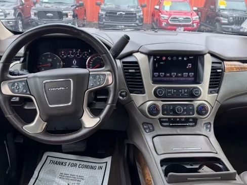 Used 2016 GMC Yukon XL Denali w/ Open Road Package AWD/4WD image 11