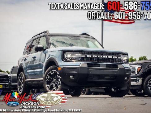 New 2026 Ford Bronco Sport Outer Banks w/ Outer Banks Tech Package+ AWD/4WD image 1