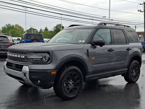 Used 2025 Ford Bronco Sport Badlands AWD/4WD image 3