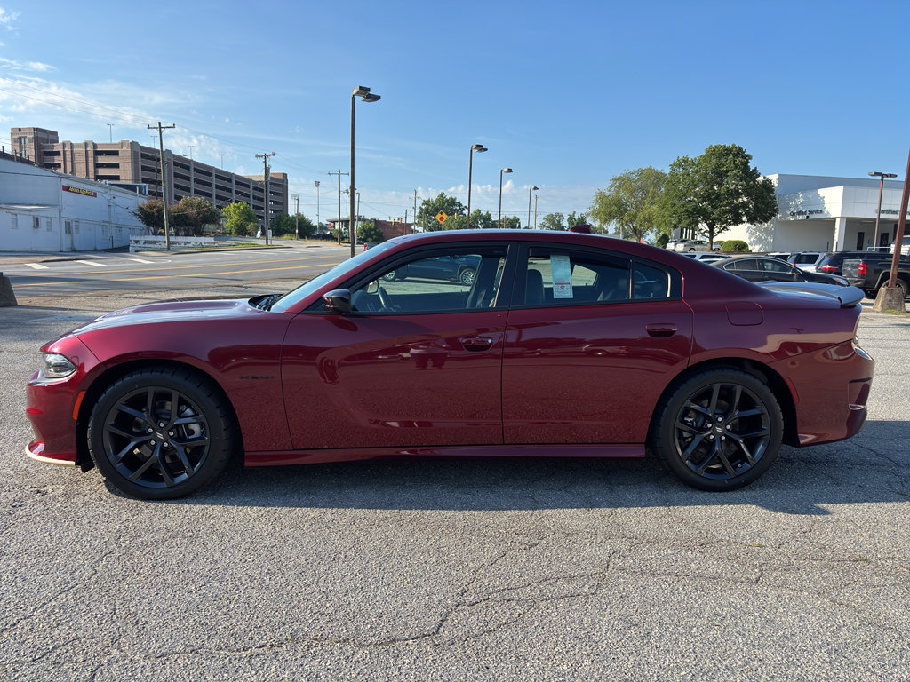 Used 2022 Dodge Charger R/T w/ Plus Group RWD image 5