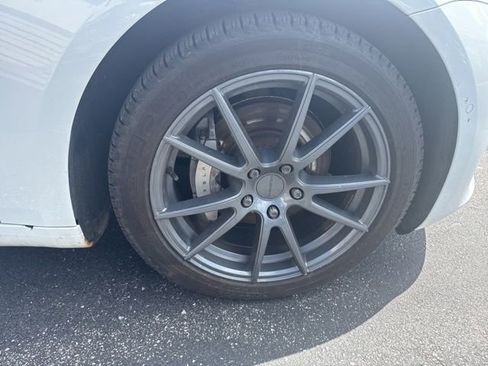 Used 2018 Tesla Model 3 Long Range AWD/4WD image 22