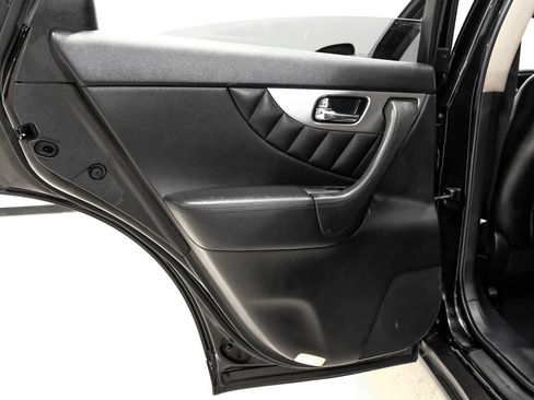 Used 2016 INFINITI QX70 3.7 image 50