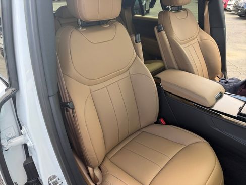 New 2026 Land Rover Range Rover Sport SE AWD/4WD image 27