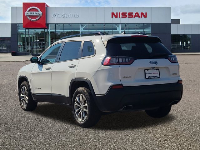 Used 2022 Jeep Cherokee Latitude Lux w/ Sun & Sound Group AWD/4WD image 5