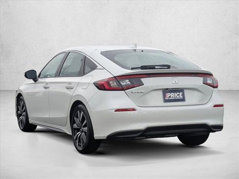 Certified 2024 Honda Civic EX-L image 8