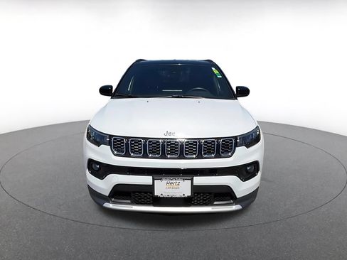 Used 2025 Jeep Compass Limited AWD/4WD image 4