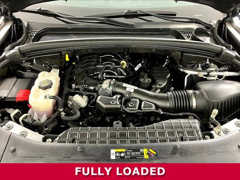 Used 2023 Jeep Grand Cherokee Laredo AWD/4WD image 29