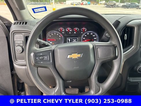 Used 2020 Chevrolet Silverado 1500 Custom w/ Custom Value Package image 13