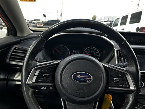 Used 2018 Subaru Crosstrek 2.0i Premium AWD/4WD image 17
