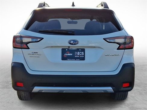 Used 2023 Subaru Outback Limited image 5