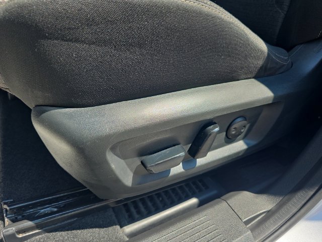 Certified 2022 Nissan Rogue SV AWD/4WD image 12