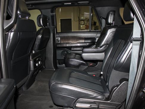 Used 2019 Ford Expedition Max Limited w/ Equipment Group 301A RWD image 36