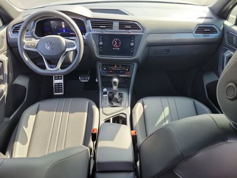 Certified 2023 Volkswagen Tiguan SE R-Line image 2