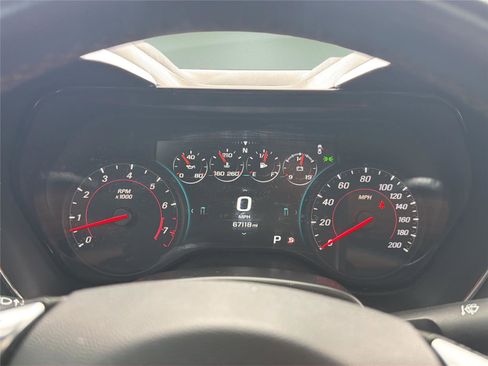 Used 2018 Chevrolet Camaro SS RWD image 11