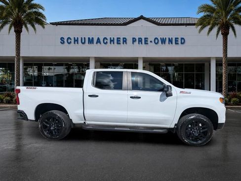 Used 2025 Chevrolet Silverado 1500 LT Trail Boss w/ LT Trail Boss Premium Package AWD/4WD image 8