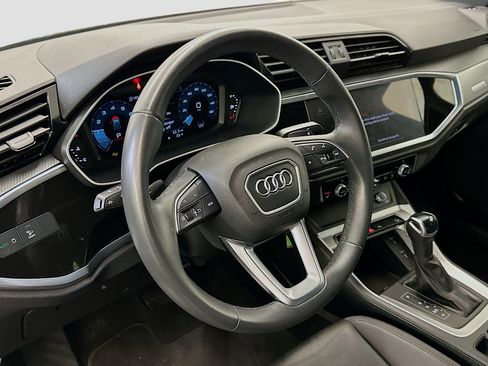 Used 2025 Audi Q3 2.0T Premium image 18
