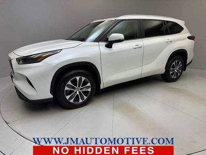 Used 2023 Toyota Highlander XLE