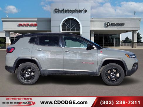 Used 2023 Jeep Compass Trailhawk image 2