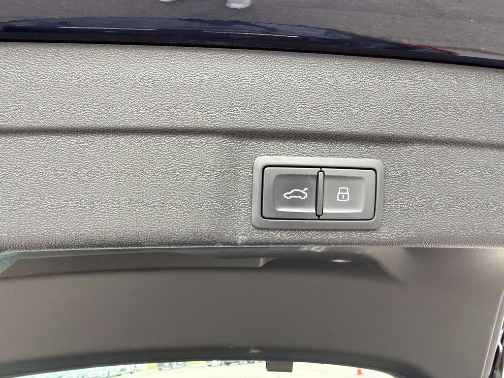 Used 2025 Audi A5 2.0T Premium AWD/4WD image 18