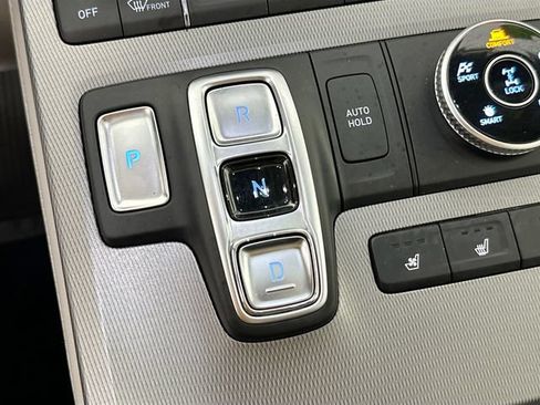 Used 2022 Hyundai Palisade Limited AWD/4WD image 16