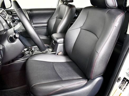 Used 2016 Toyota 4Runner TRD Pro image 18