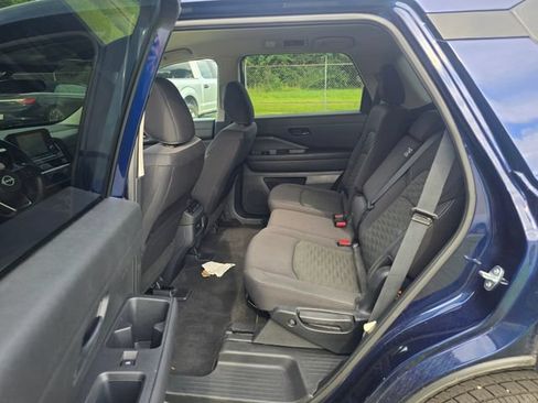 Used 2025 Nissan Pathfinder SV AWD/4WD image 22