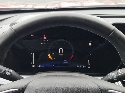 Used 2025 Chevrolet Trax LT w/ LT Convenience Package FWD image 26