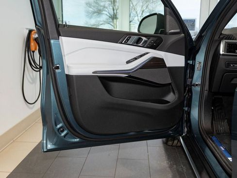 New 2026 BMW X5 xDrive40i w/ Climate Comfort Package image 12