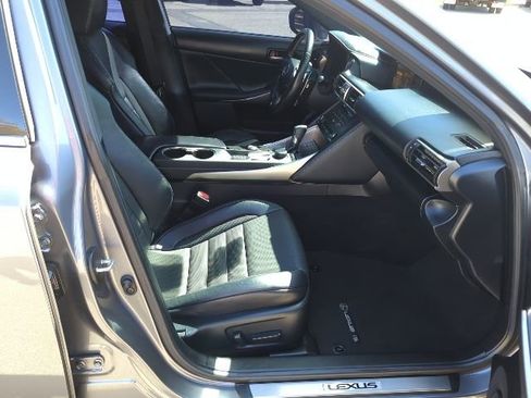 Used 2019 Lexus IS 300 image 19