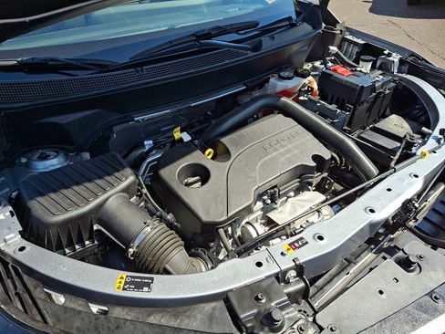 Used 2025 Chevrolet Equinox LT FWD image 28