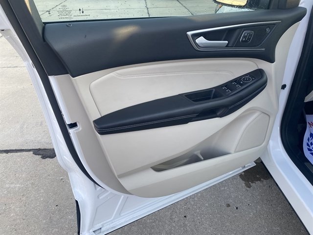 Used 2024 Ford Edge Titanium AWD/4WD image 21