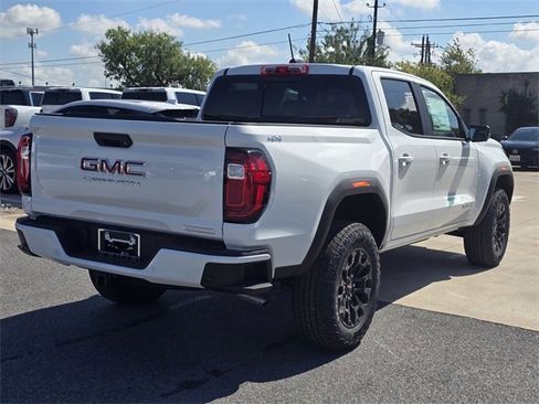 New 2026 GMC Canyon Elevation w/ Convenience Package image 5