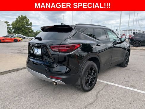 Used 2023 Chevrolet Blazer LT w/ Convenience Package AWD/4WD image 3