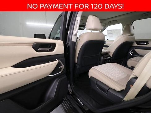 New 2025 Nissan Armada Platinum image 27