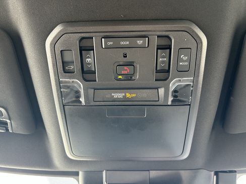 Certified 2023 Toyota Sequoia Capstone AWD/4WD image 38