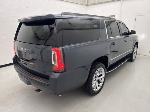 Used 2020 GMC Yukon XL SLT image 23