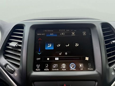 Used 2017 Jeep Cherokee Latitude w/ True North Edition image 22