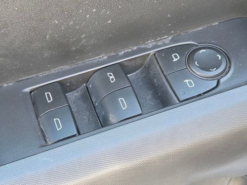 Used 2023 Chevrolet Colorado Trail Boss w/ Technology Package image 13