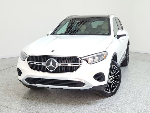 New 2026 Mercedes-Benz GLC 300 GLC 300 image 2