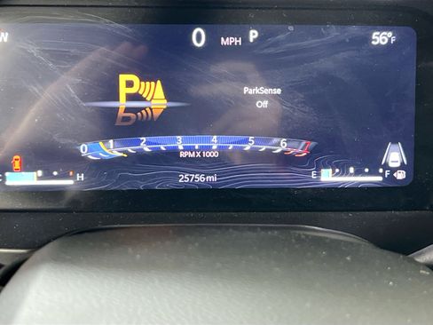 Used 2023 Jeep Grand Cherokee Altitude image 12