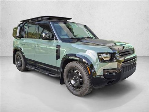 Used 2026 Land Rover Defender 110 Trophy Edition AWD/4WD image 3
